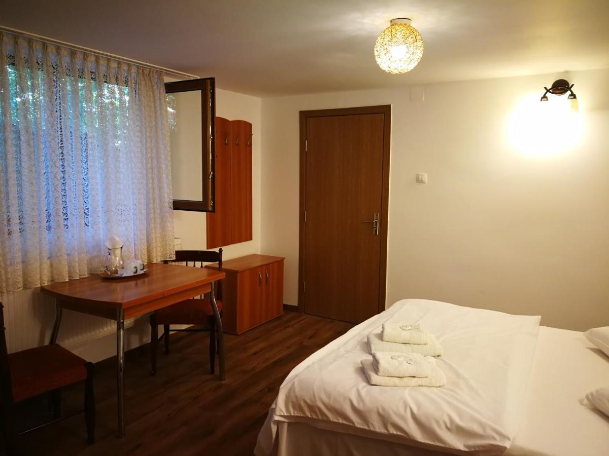 Hotel Vila Speranta Pleşcoi Zewnętrze zdjęcie